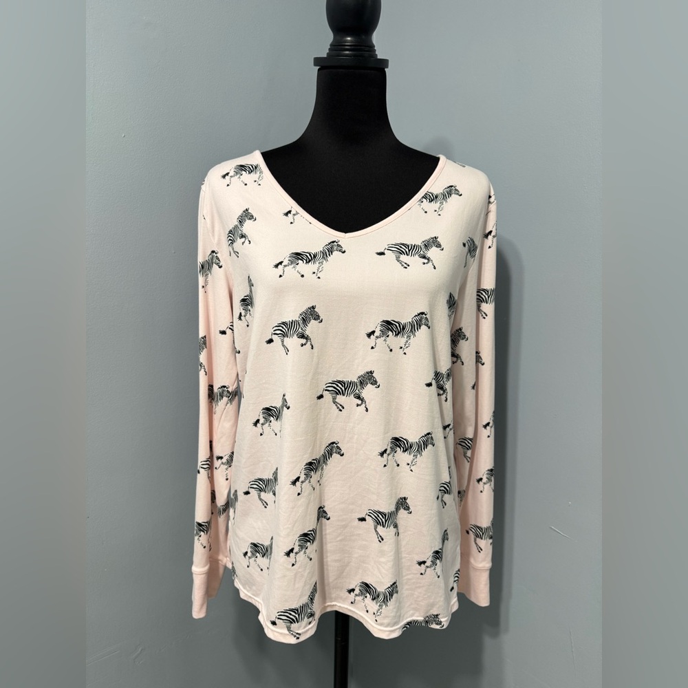Kate Spade Running Zebra Light Pink Long Sleeve Top Womens Medium V-Neck‎